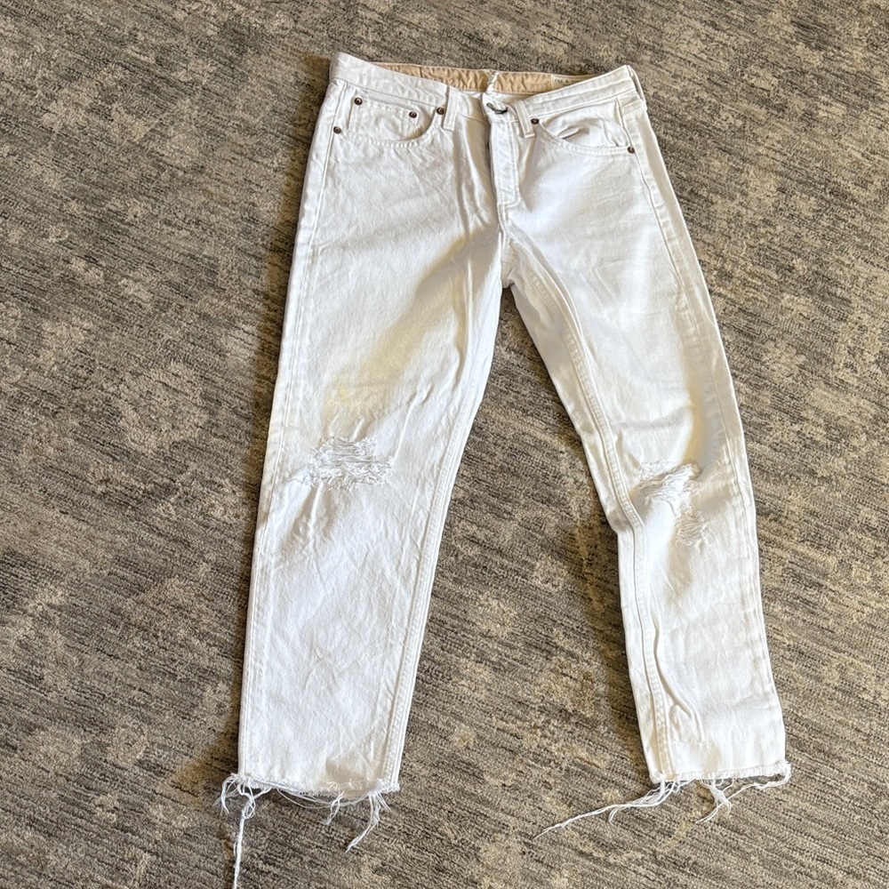 Rag and Bone White Distressed Jeans - size 26 - raw hem - Rosa midrise boyfriend